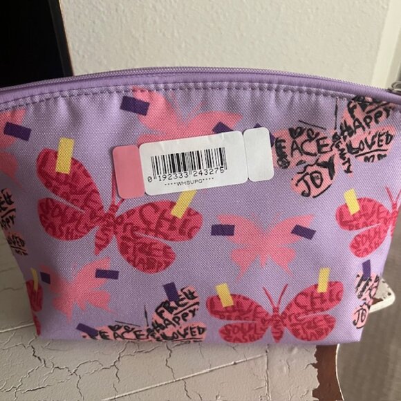 Clinique 7-Piece Gift Skin Care/Make-up - Picture 3 of 4